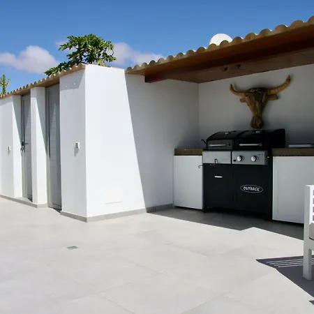 Mit Pool Fuer 2 Personen Und 4 By Interhome Feriehus *