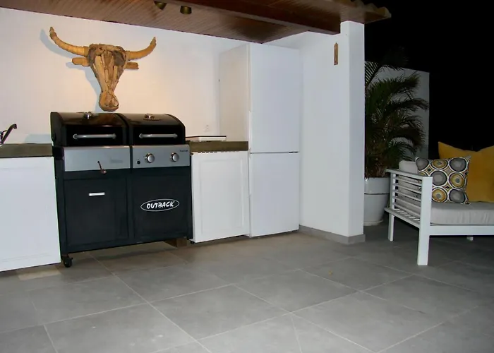 Mit Pool Fuer 2 Personen Und 4 By Interhome