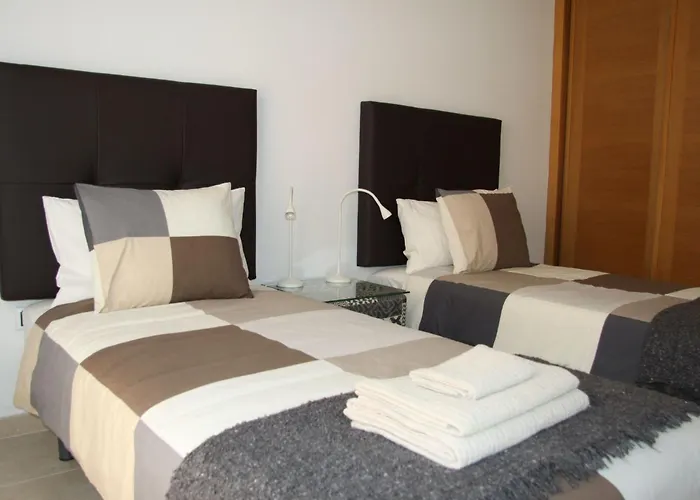 Mit Pool Fuer 2 Personen Und 4 By Interhome