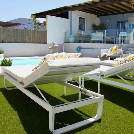 Mit Pool Fuer 2 Personen Und 4 By Interhome