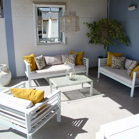 Mit Pool Fuer 2 Personen Und 4 By Interhome *