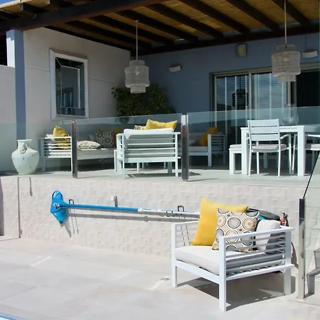 Mit Pool Fuer 2 Personen Und 4 By Interhome בית נופש *