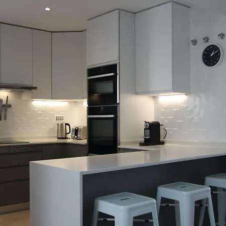 בית נופש Mit Pool Fuer 2 Personen Und 4 By Interhome