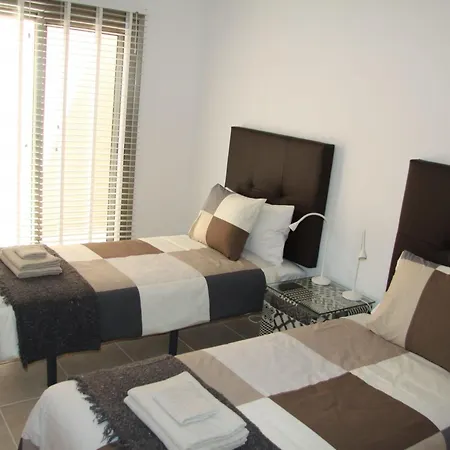 Mit Pool Fuer 2 Personen Und 4 By Interhome *