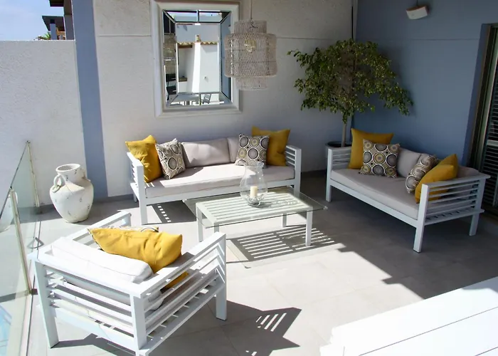 Mit Pool Fuer 2 Personen Und 4 By Interhome *