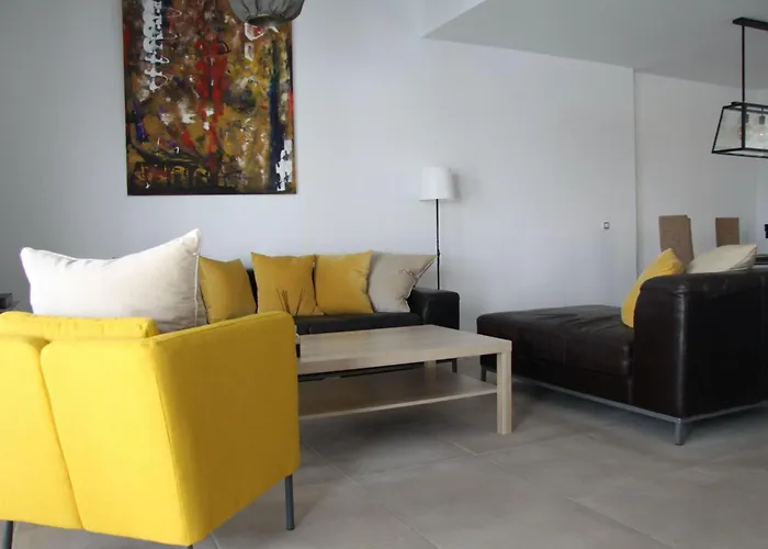 Mit Pool Fuer 2 Personen Und 4 By Interhome *