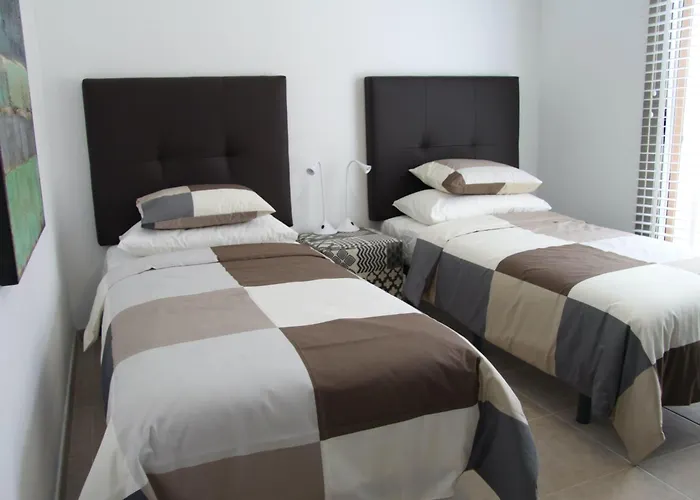 Mit Pool Fuer 2 Personen Und 4 By Interhome